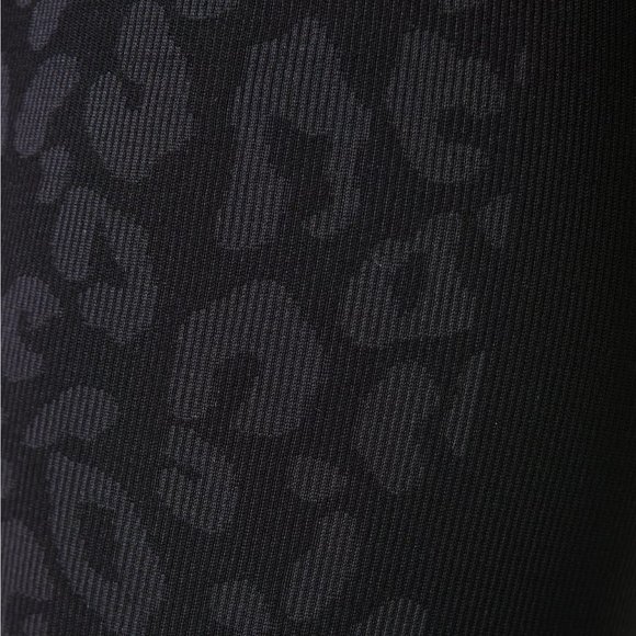 Leopard Jacquard Base Layer Leggings - Picture 13 of 14